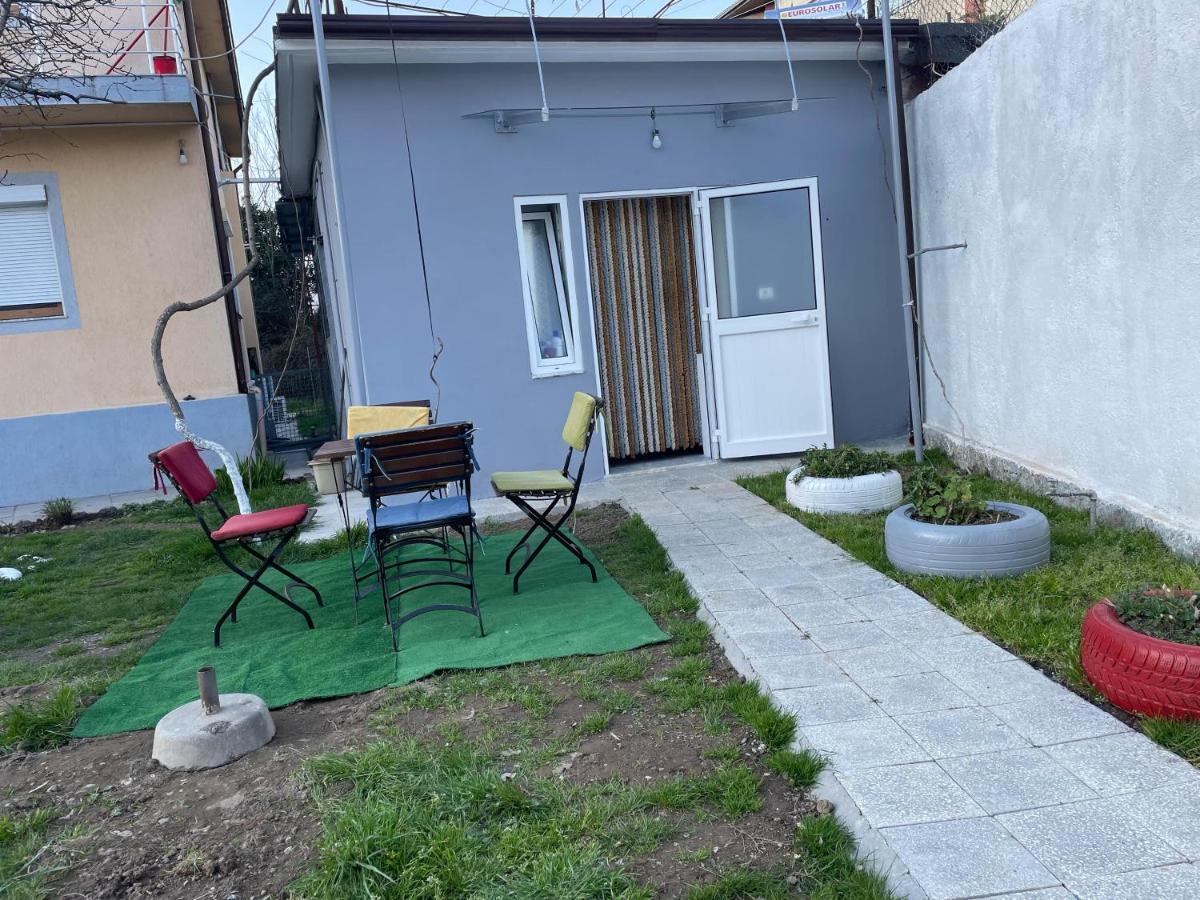 שקודר Happy Corner Guest House מראה חיצוני תמונה