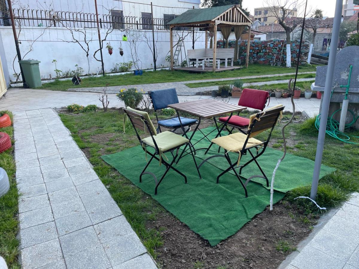 שקודר Happy Corner Guest House מראה חיצוני תמונה