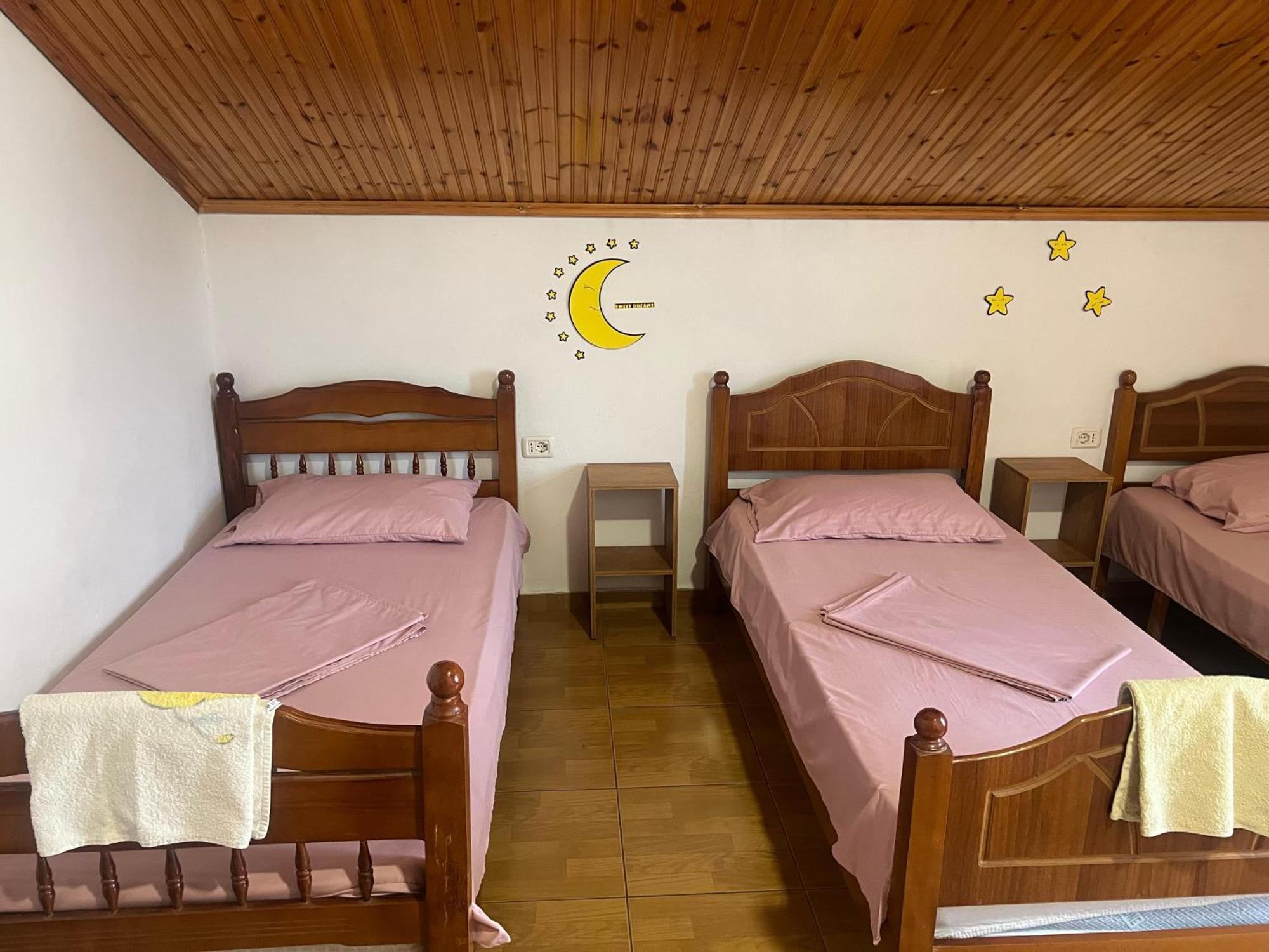 שקודר Happy Corner Guest House מראה חיצוני תמונה