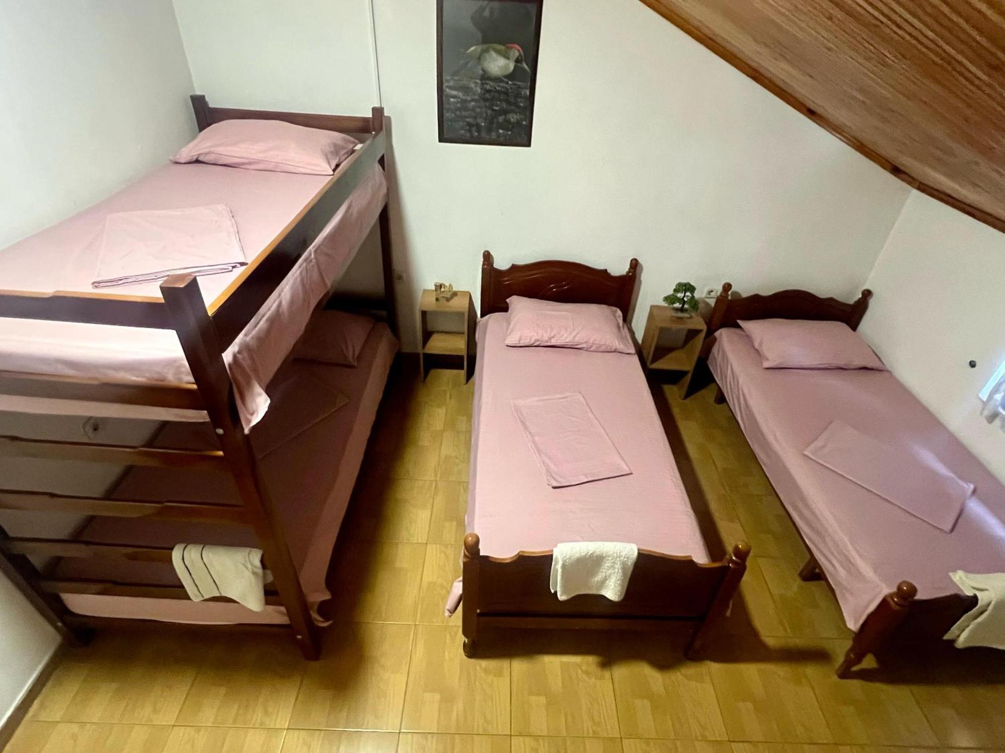 שקודר Happy Corner Guest House מראה חיצוני תמונה