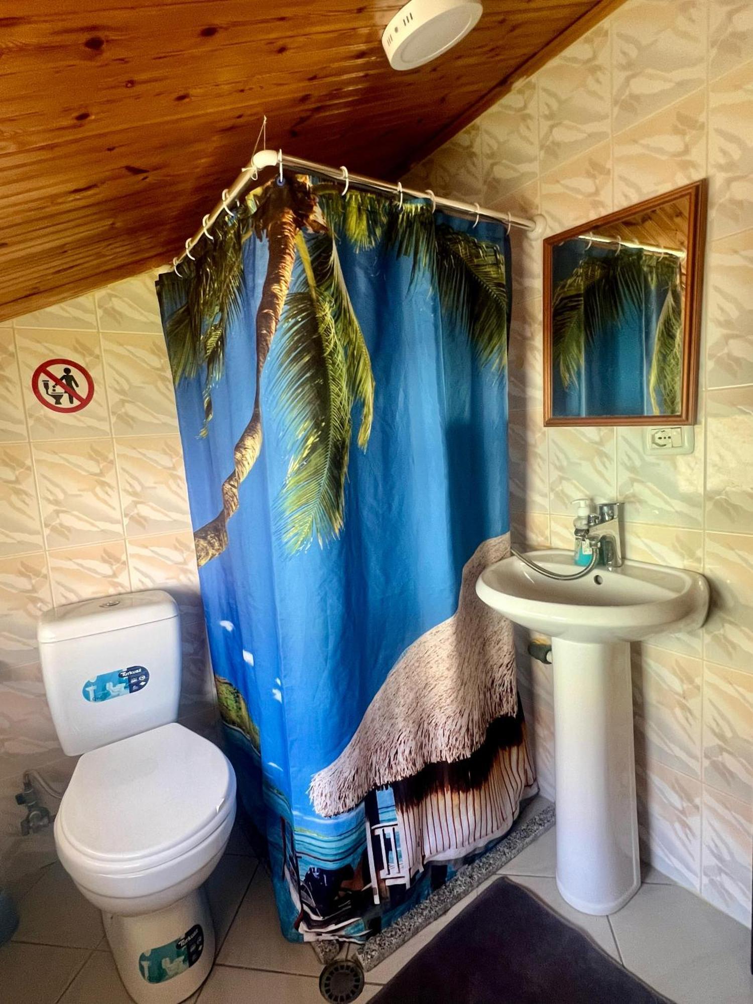 שקודר Happy Corner Guest House מראה חיצוני תמונה