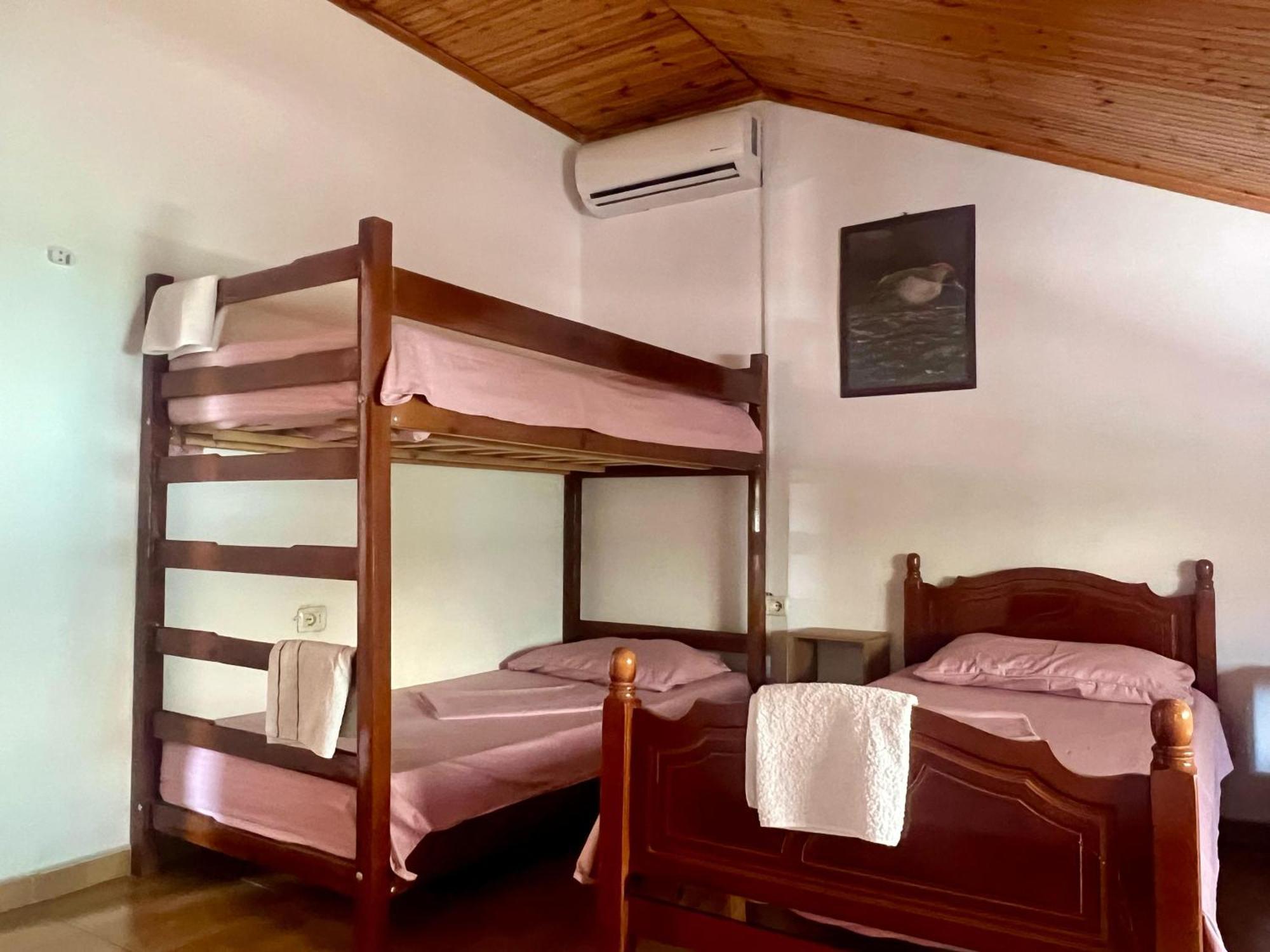 שקודר Happy Corner Guest House מראה חיצוני תמונה