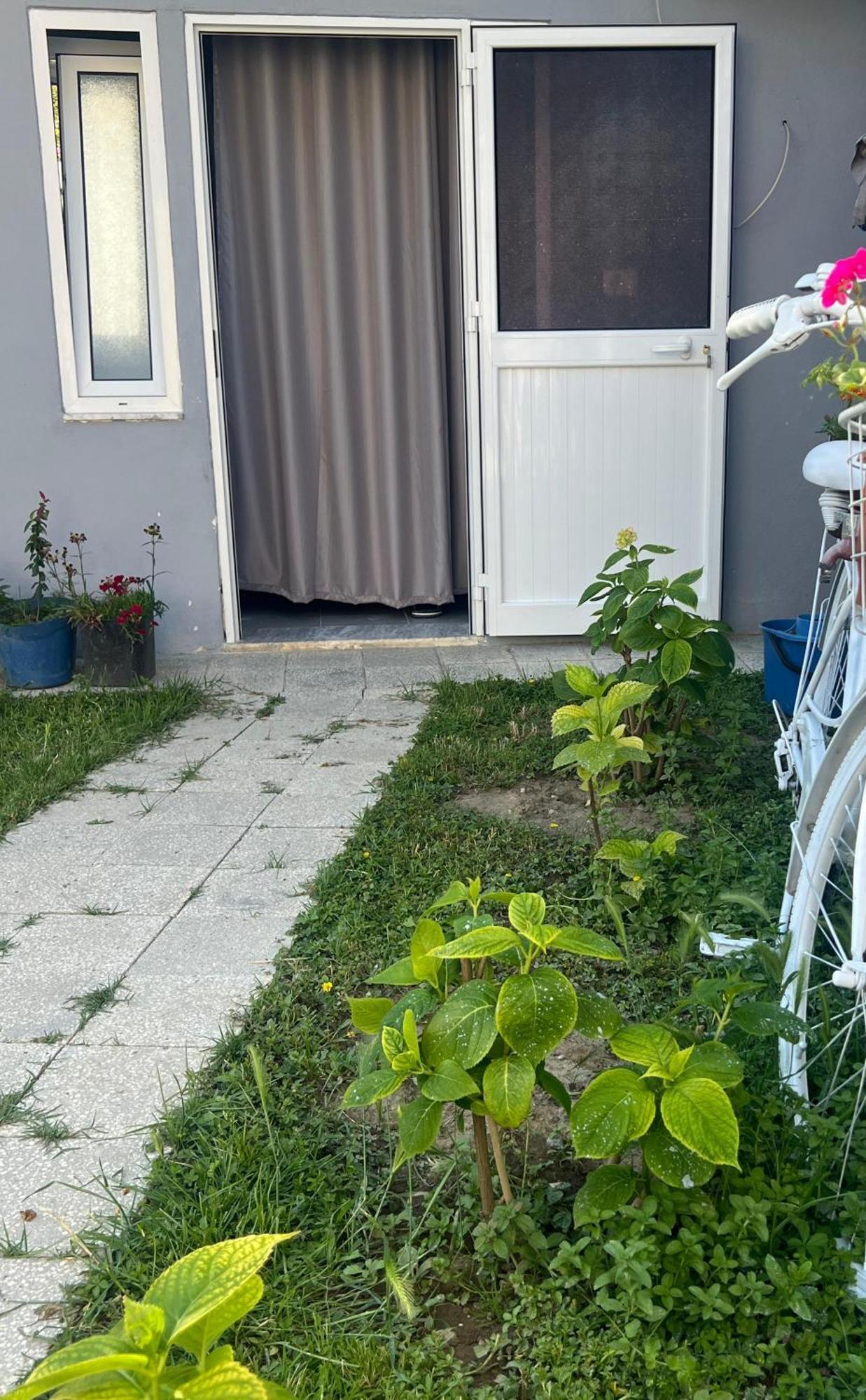 שקודר Happy Corner Guest House מראה חיצוני תמונה